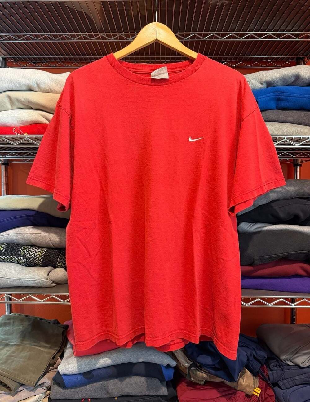 Vintage Nike Red Mini Swoosh T-Shirt Men’s Size Large Made in USA
